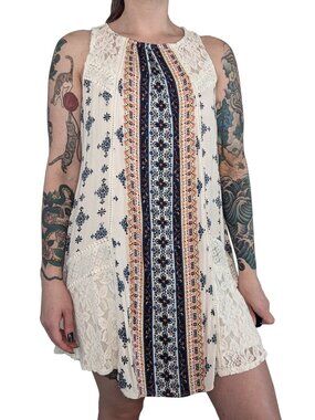 Hint of Mint Float Dress Cream & Blue Floral Paisley | M